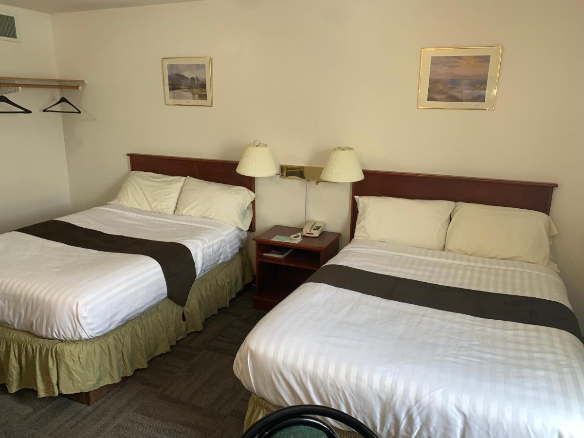 Destination Family Hotel Уайтхорс Экстерьер фото